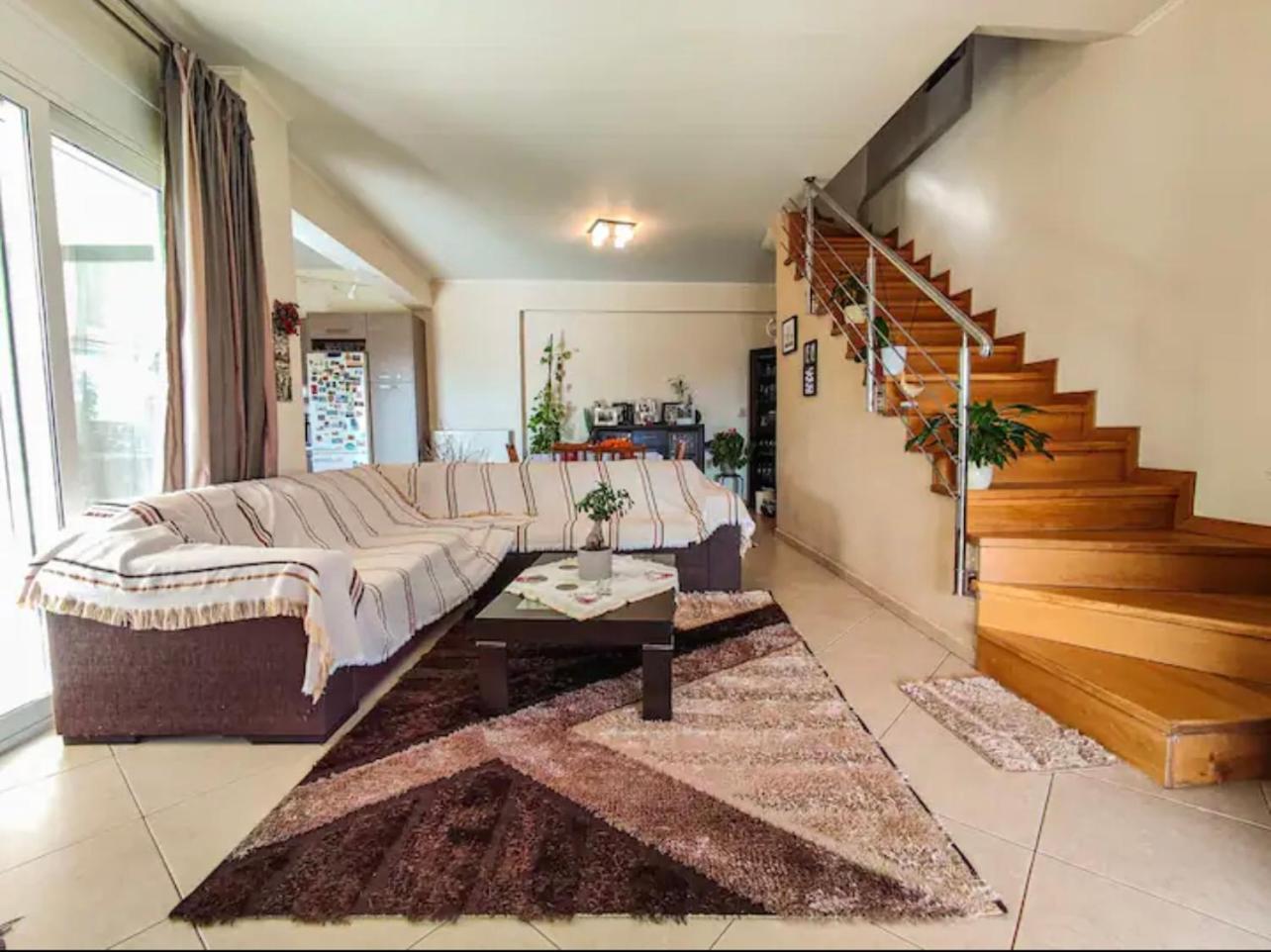 Eretria Homestay 외부 사진